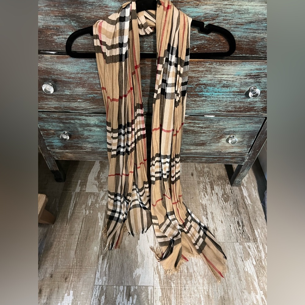 Stylish Tan Plaid Scarf